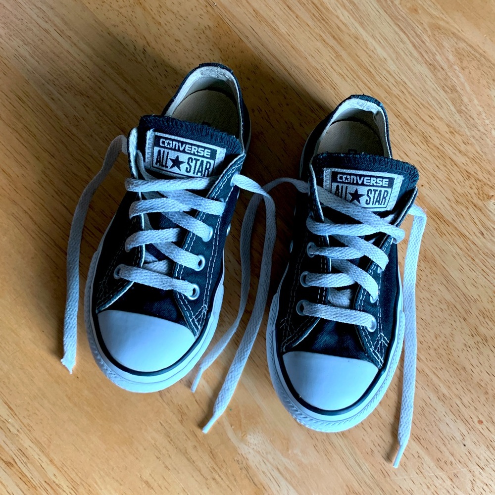 Converse Chuck Taylor All Star Low Top Sneakers Size 12 (Little Boy)